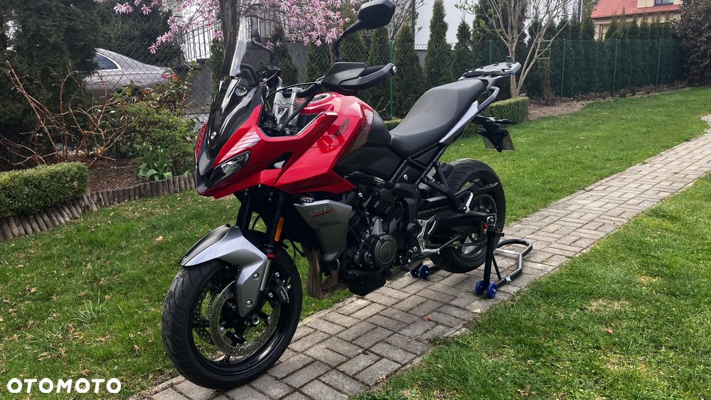 Triumph Tiger - 1