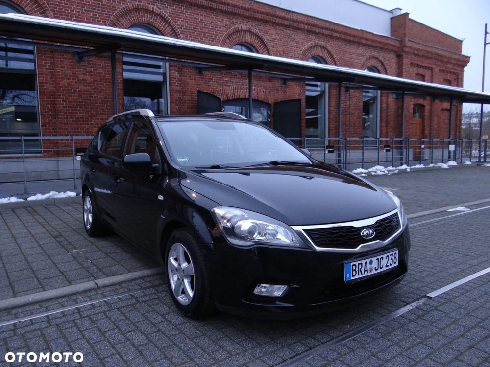 Kia Ceed 1.4 Comfort + - 6