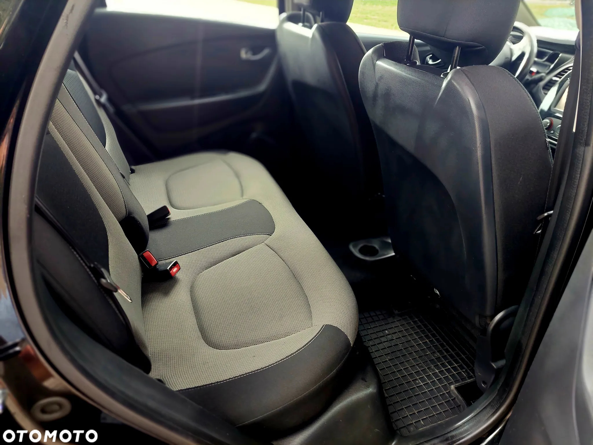 Renault Captur - 14