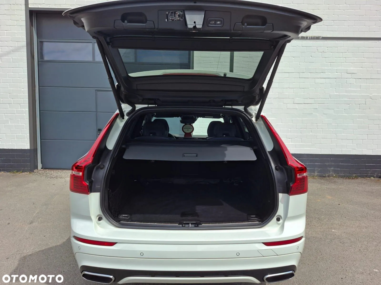 Volvo XC 60 D4 R-Design - 5