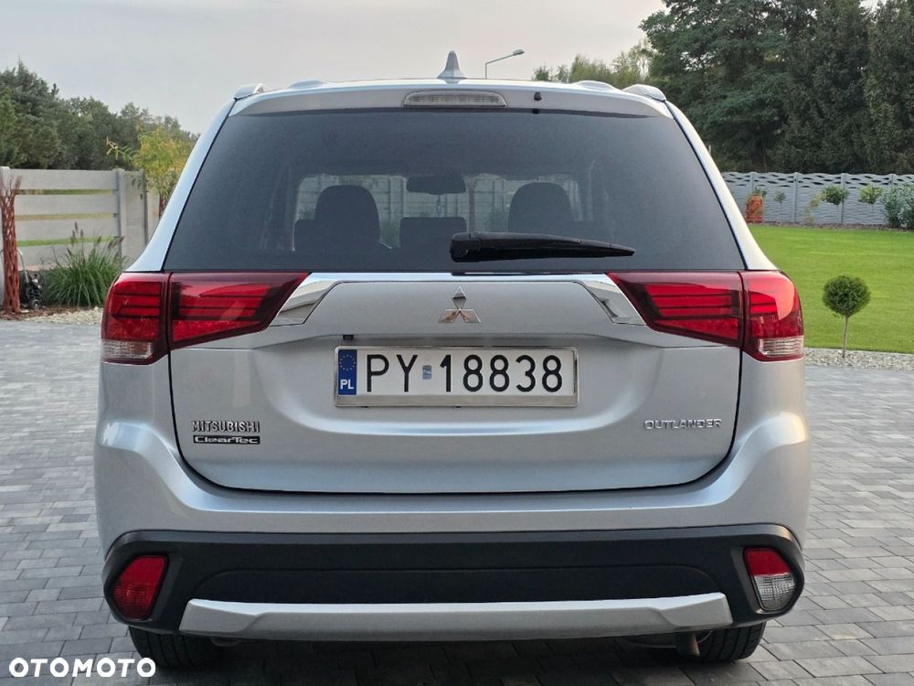 Mitsubishi Outlander - 5