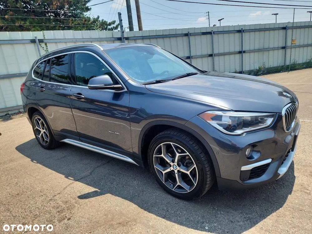BMW X1 xDrive25i GPF Sport Line - 1