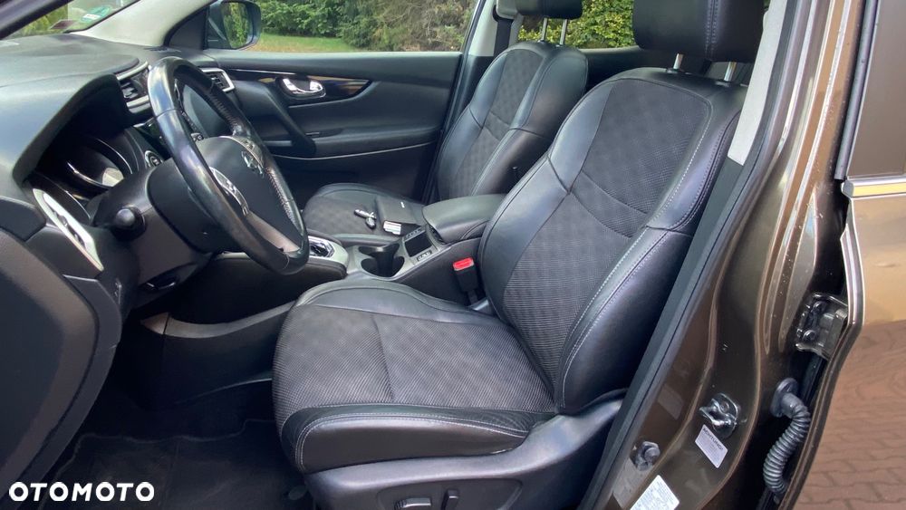 Nissan Qashqai 1.2 DIG-T Xtronic TEKNA+ - 18