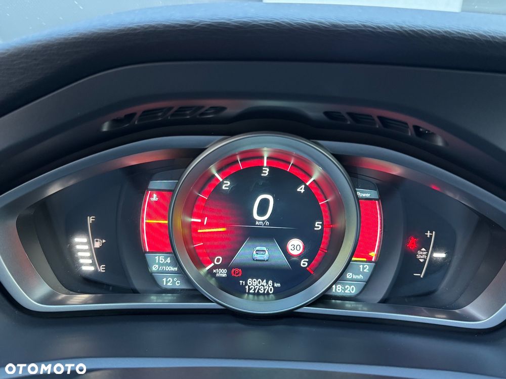 Volvo V40 Cross Country D3 Momentum - 31