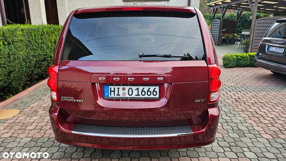Dodge Grand Caravan - 4