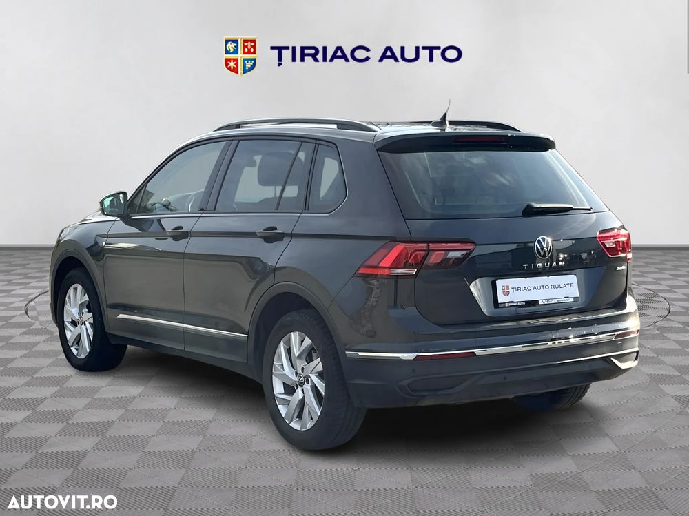 Volkswagen Tiguan - 4