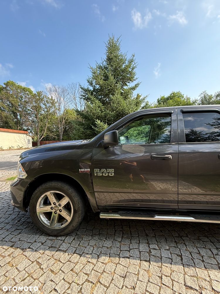 RAM 1500 Crew Cab Shortbed Laramie - 10
