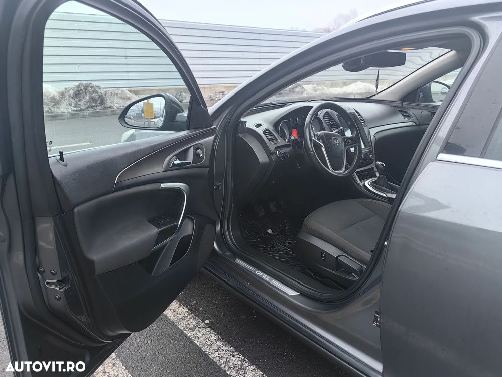 Opel Insignia 2.0 CDTI - 9