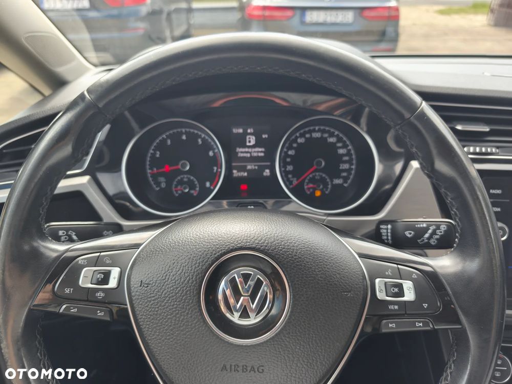 Volkswagen Touran 1.5 TSI EVO Trendline - 15