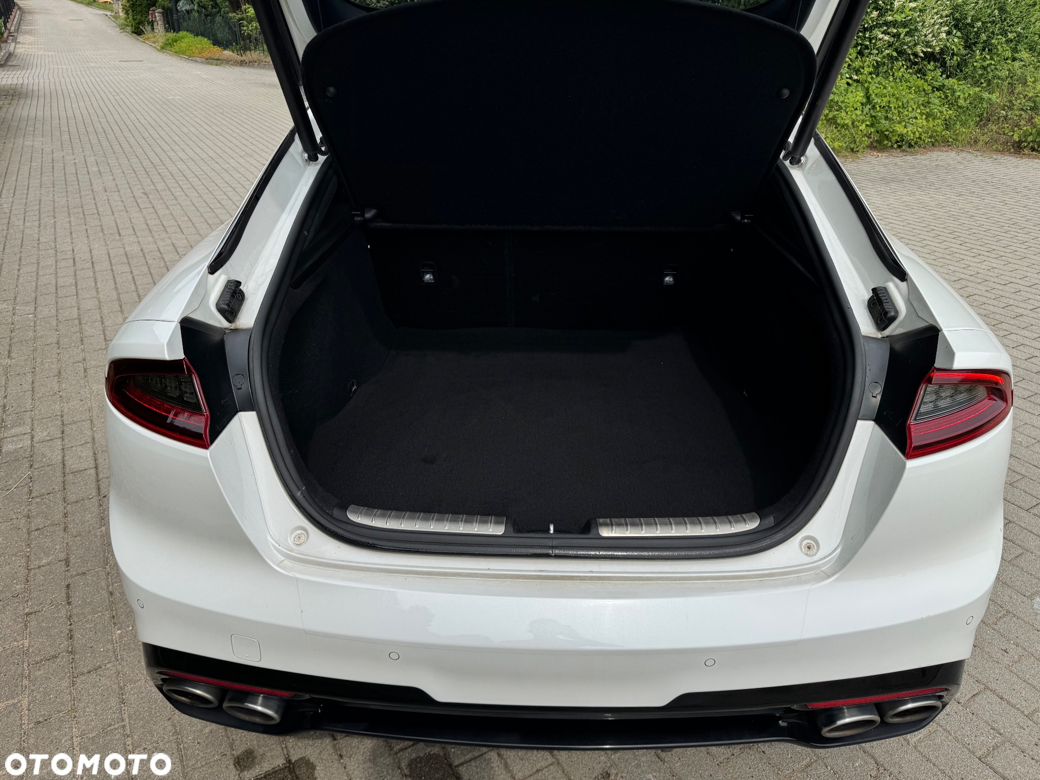 Kia Stinger 2.0 T-GDI GT Line - 30