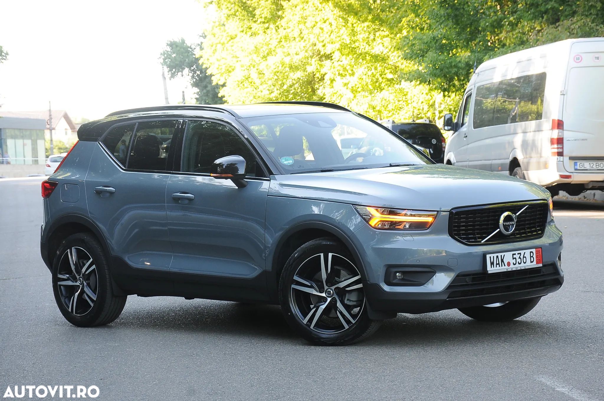 Volvo XC 40 D4 AWD Geartronic R-Design - 1