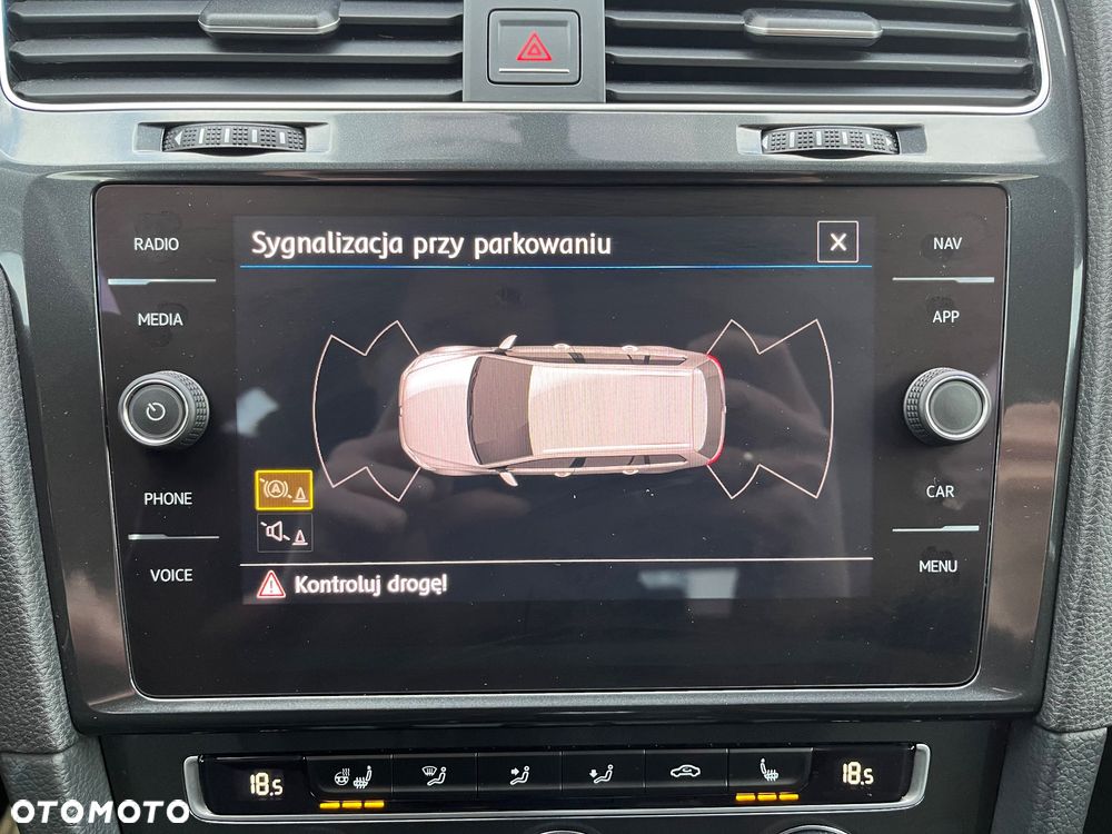 Volkswagen Golf 1.4 TSI BMT Highline - 30