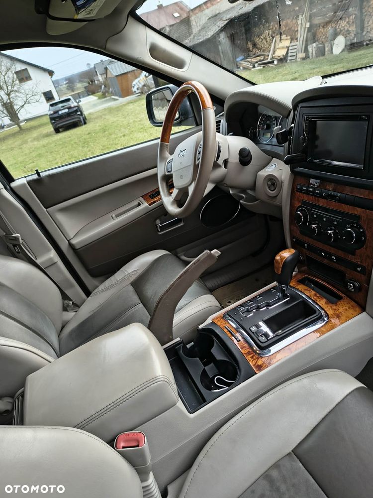 Jeep Grand Cherokee - 6