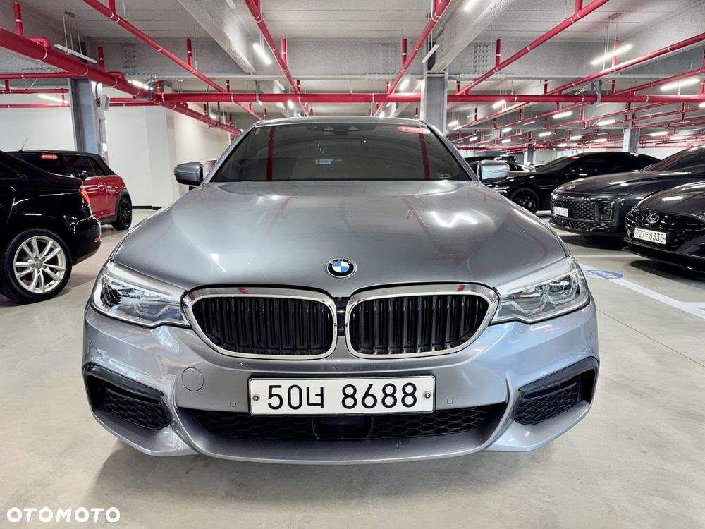 BMW Seria 5 530i xDrive M Sport Edition - 3