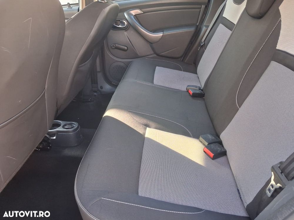 Dacia Duster dCi 110 FAP 4x4 Laureate - 9