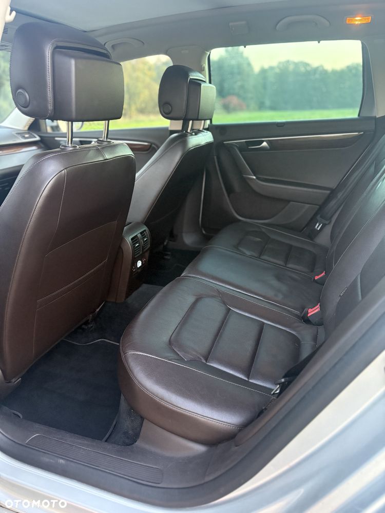Volkswagen Passat - 5