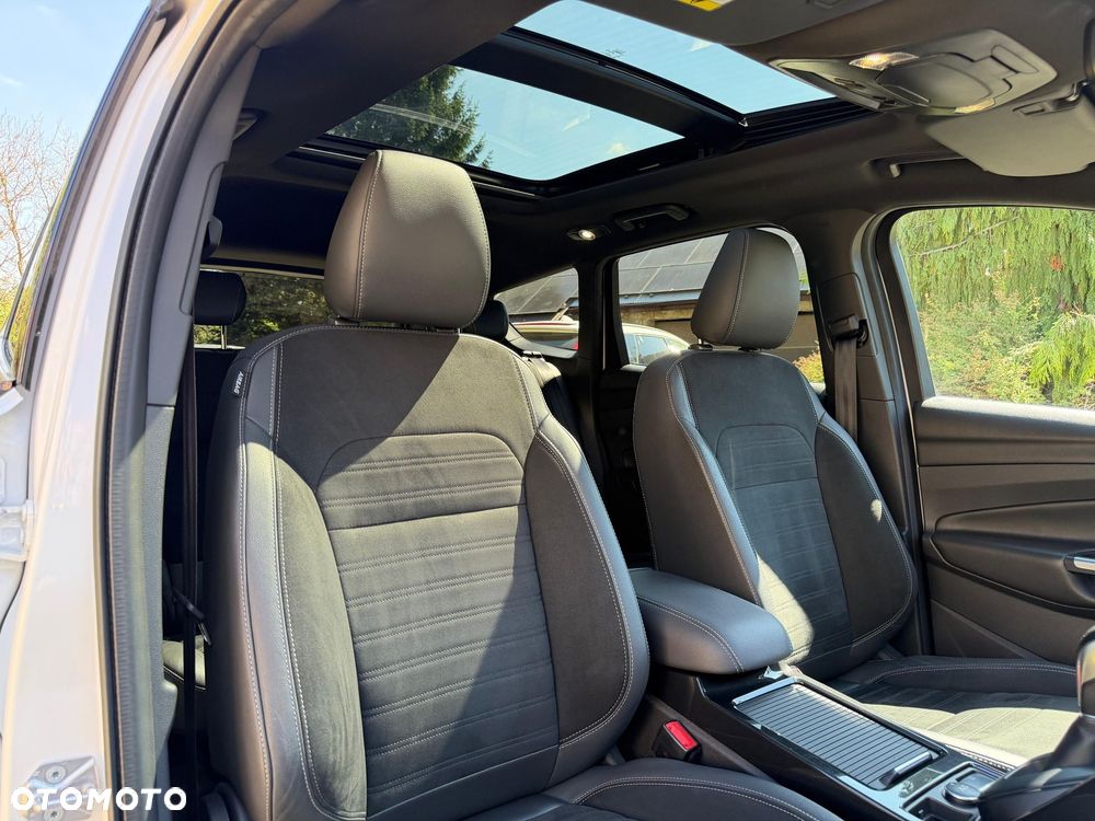 Ford Kuga 2.0 TDCi 4x4 ST-Line - 8