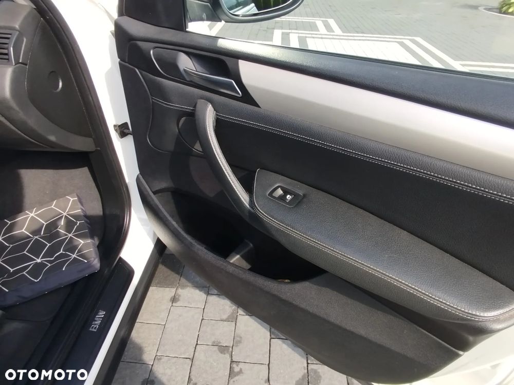 BMW X3 xDrive20d - 17
