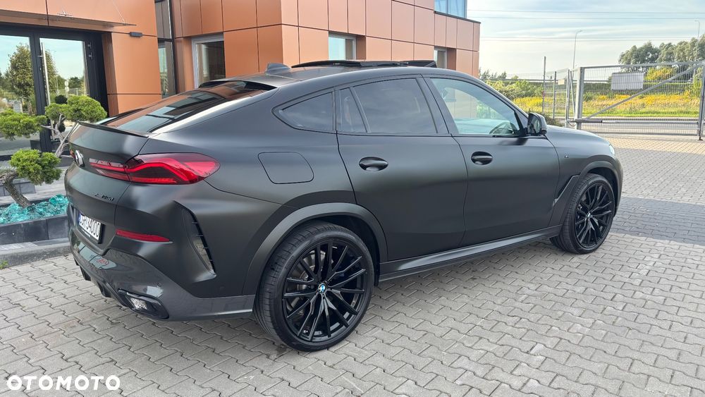 BMW X6 - 10