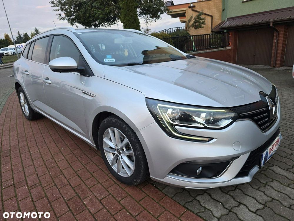 Renault Megane 1.5 Blue dCi Intens - 4