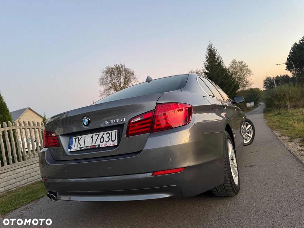 BMW Seria 5 520d Special Edition - 6