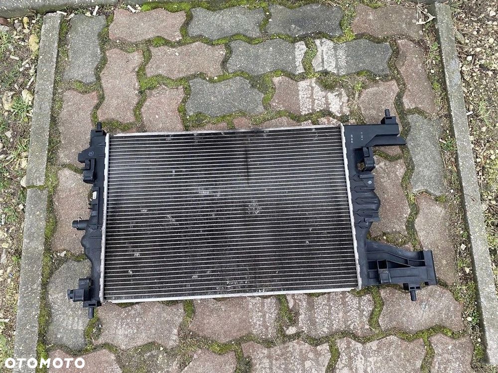CHŁODNICA WODY OPEL ASTRA IV J 1,4 1,6 13281773 - 2