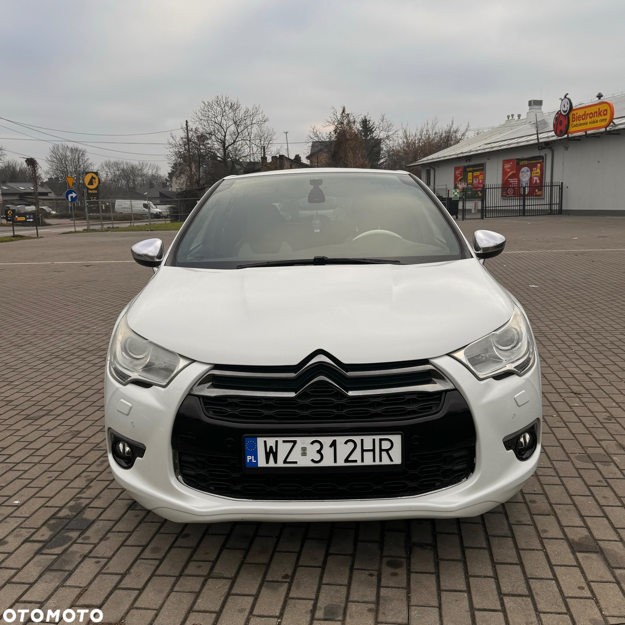 Citroën DS4 1.6 e-HDi SoChic MCP - 2