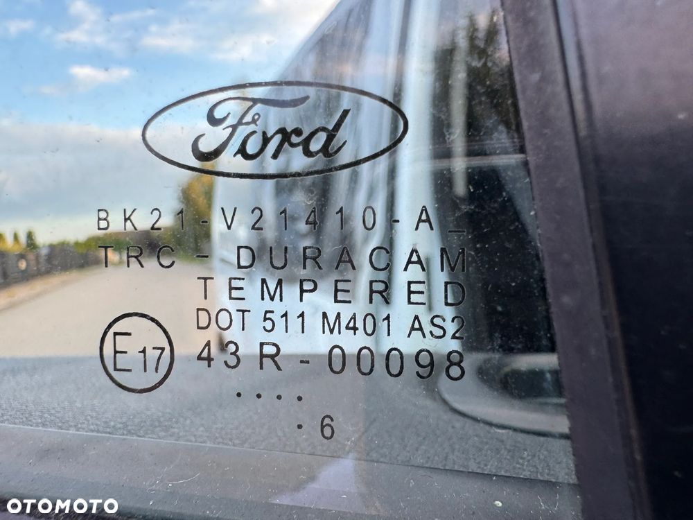 Ford TRANSIT CUSTOM - 32
