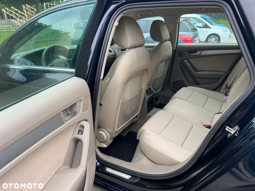 Audi A4 Avant - 9