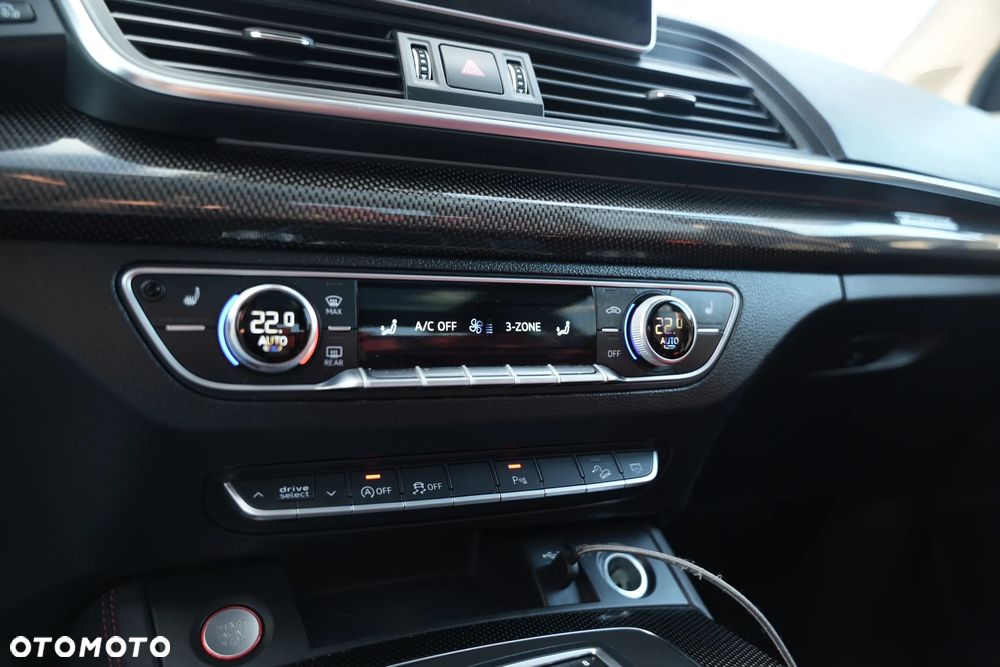 Audi SQ5 - 25