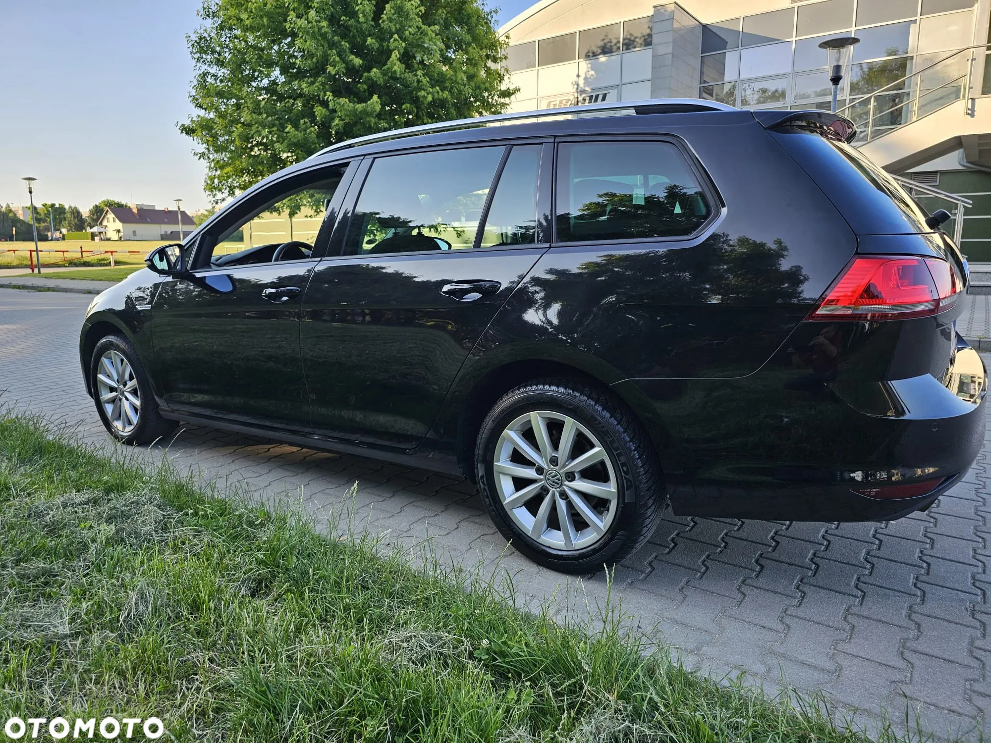 Volkswagen Golf 1.6 TDI 4Motion BlueMotion Technology Lounge - 11