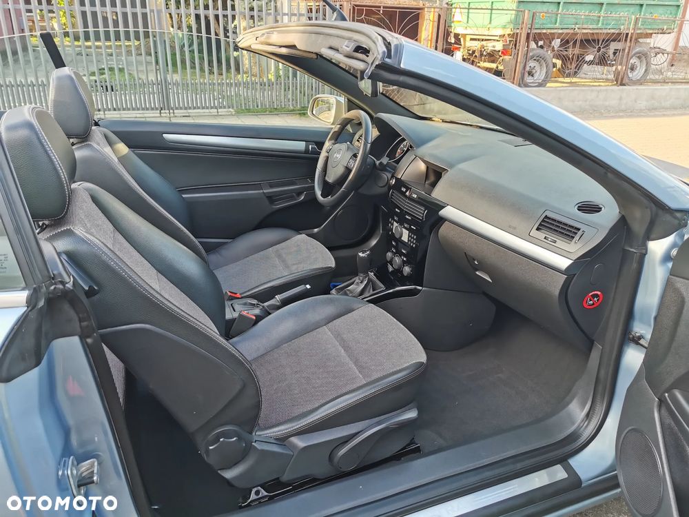 Opel Astra 1.8 Cosmo - 12
