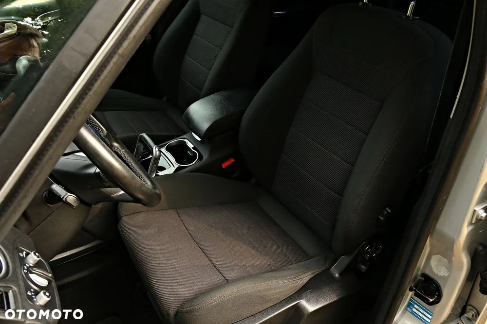 Ford S-Max 2.0 TDCi DPF Champions Edition - 30