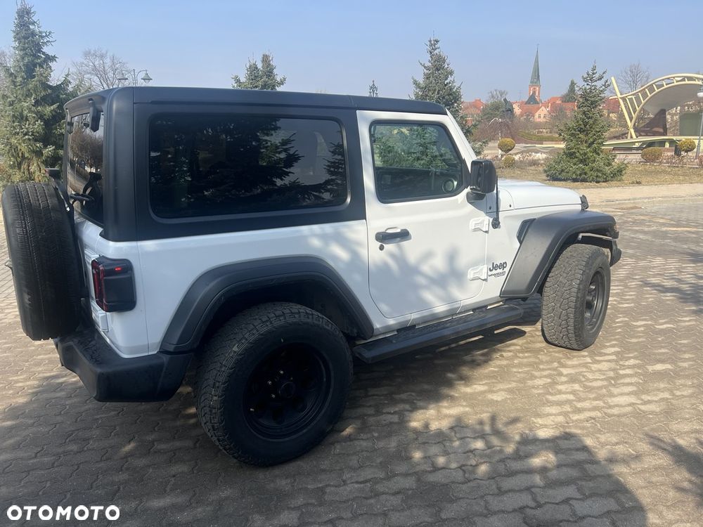 Jeep Wrangler - 6