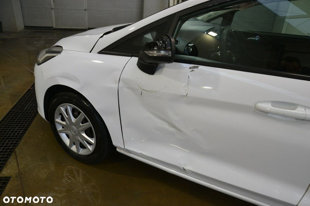 Ford Fiesta - 17