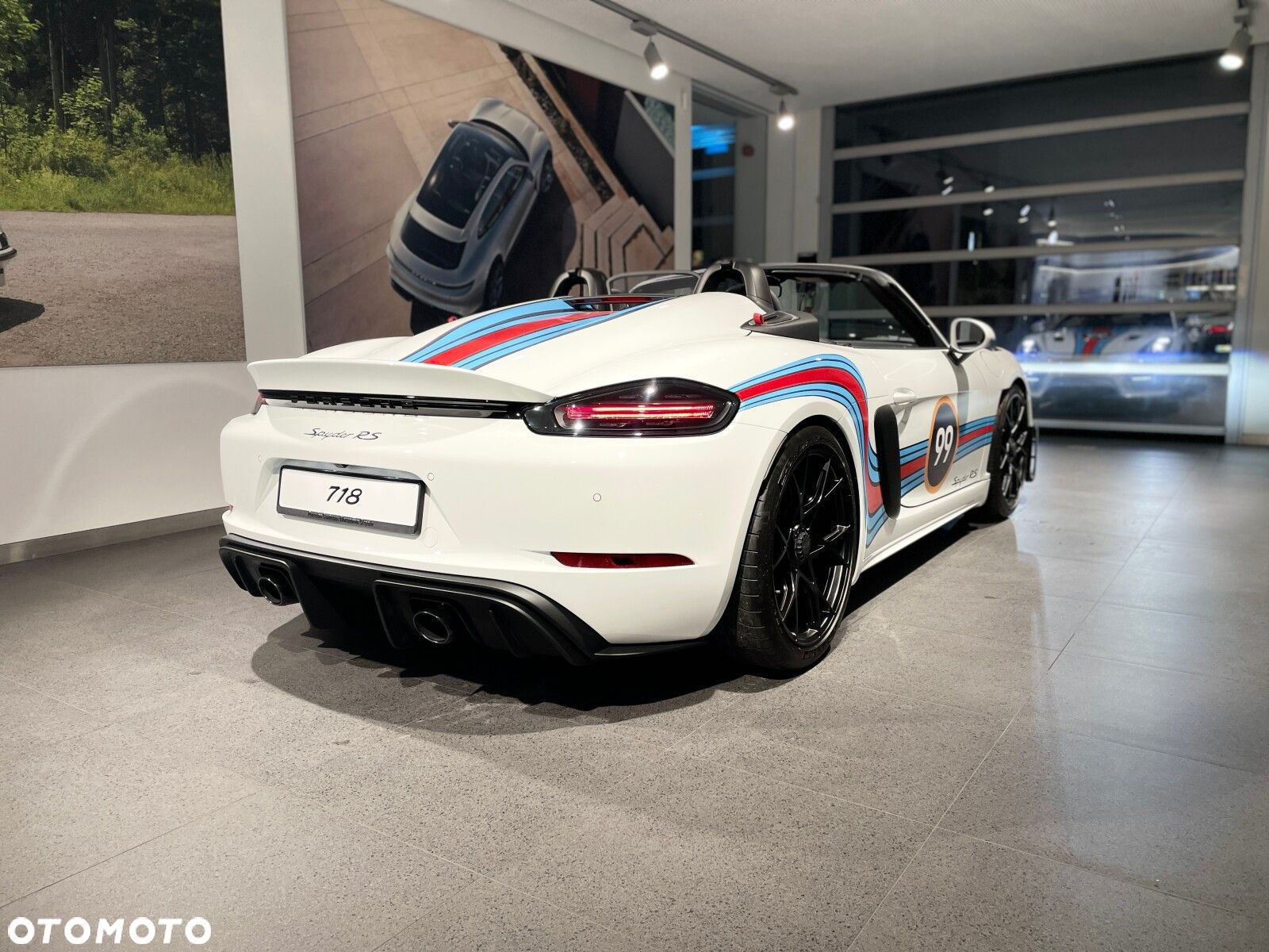 Porsche 718 Spyder - 5