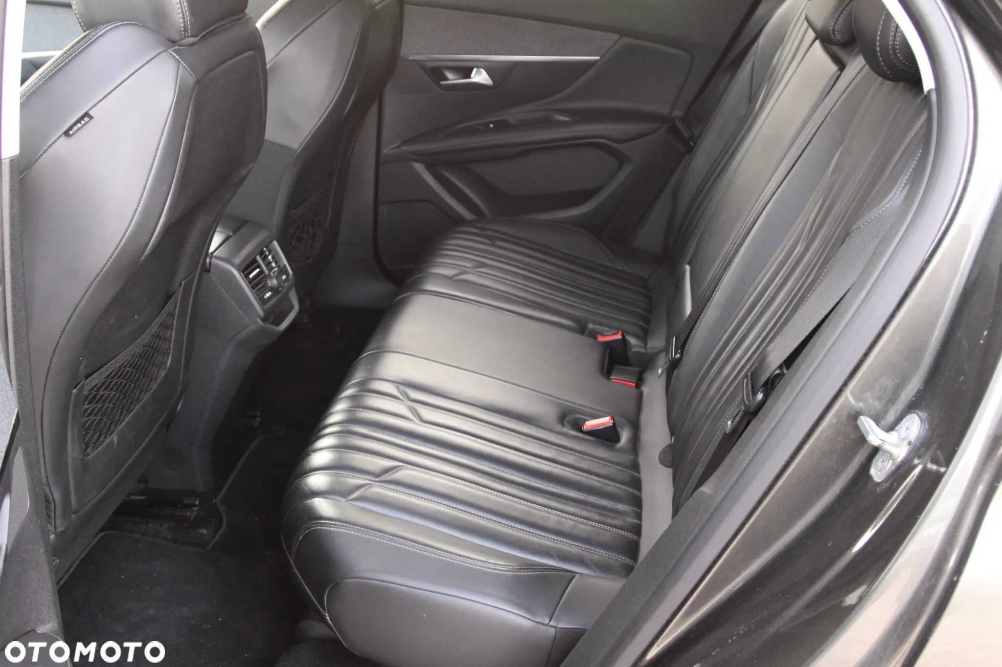 Peugeot 3008 1.6 BlueHDi Allure S&S - 23