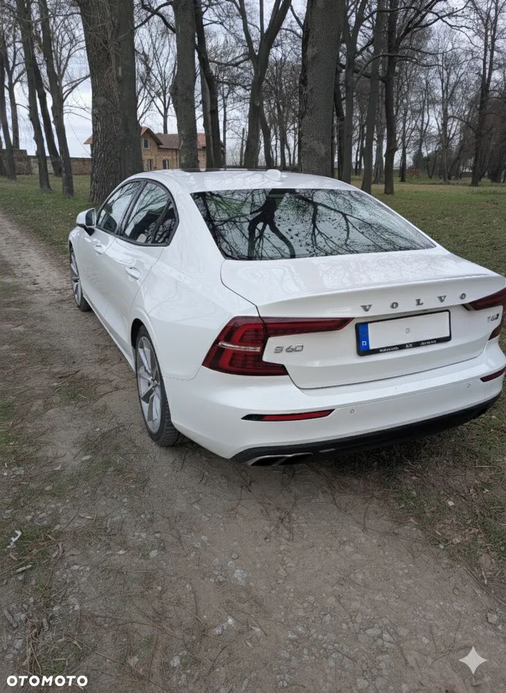 Volvo S60 T6 AWD Momentum Pro - 3