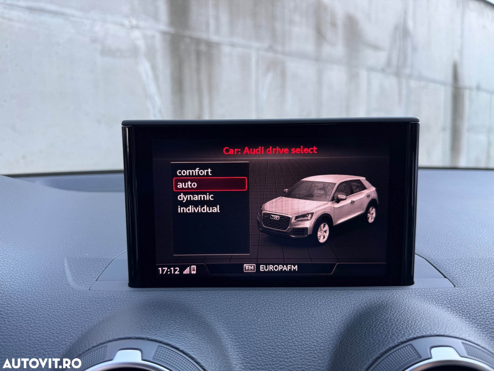 Audi Q2 1.6 30 TDI S tronic Design - 8