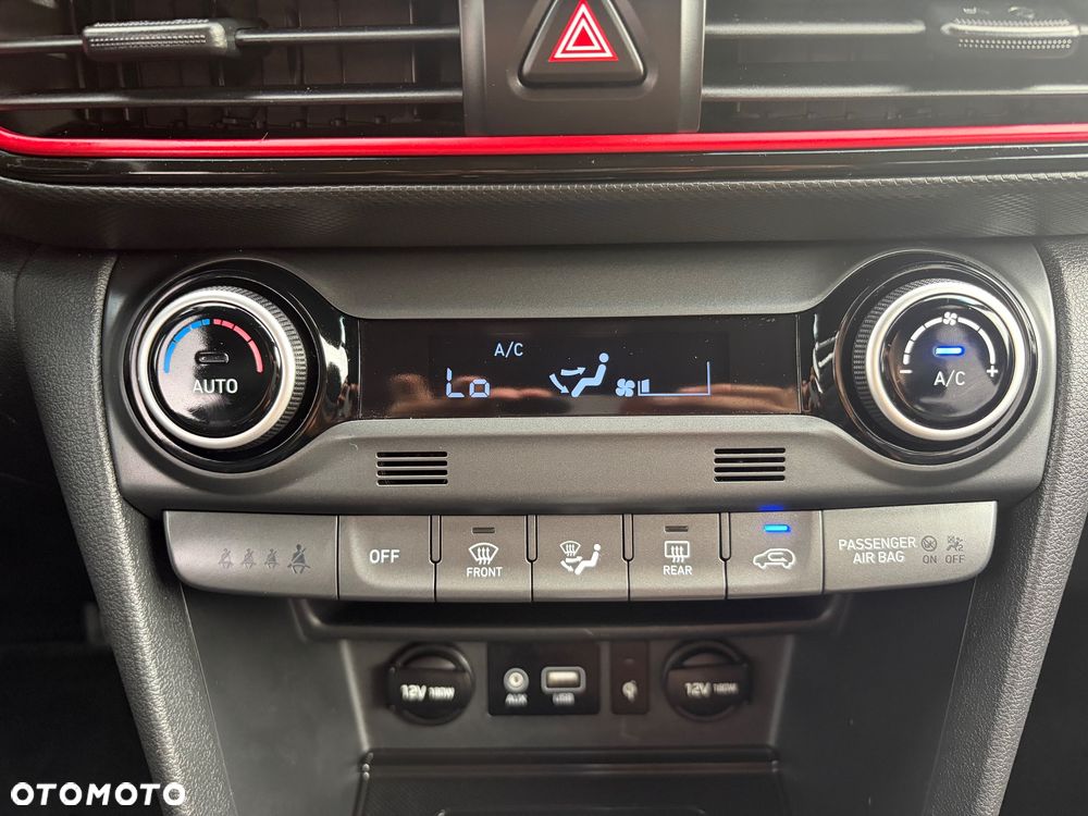 Hyundai Kona 1.6 T-GDI DCT 4WD Premium - 24
