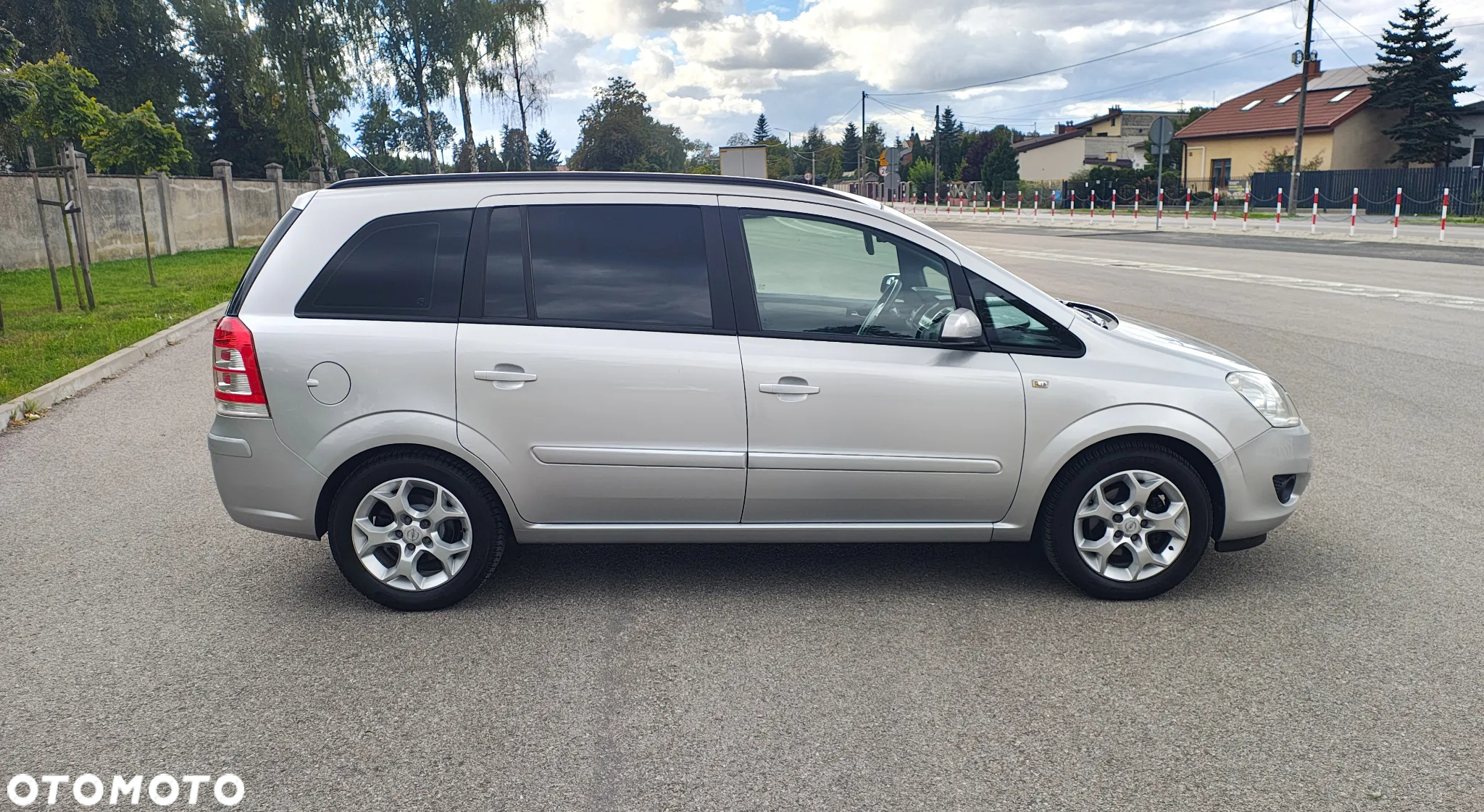Opel Zafira 1.8 Design Edition - 8
