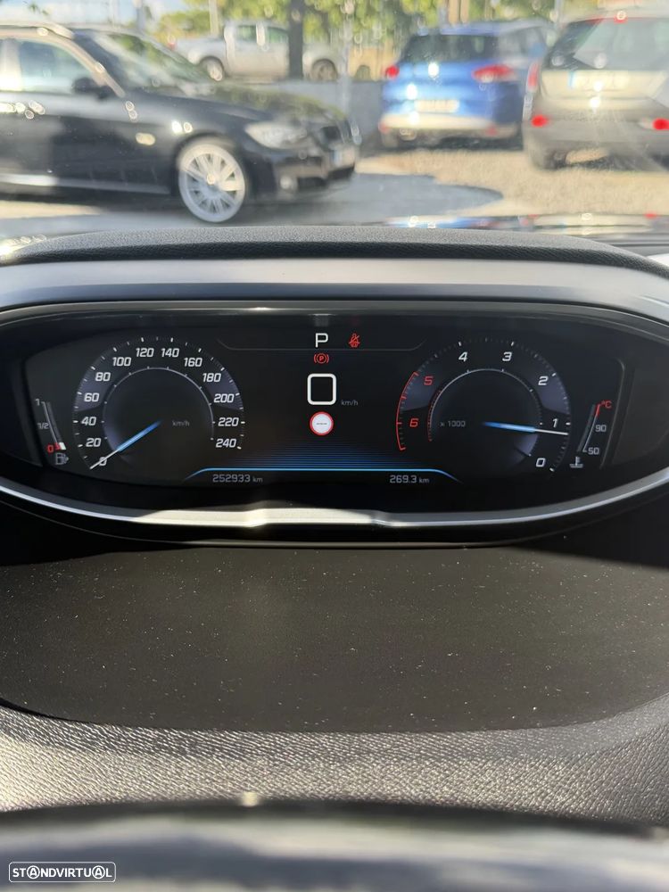 Peugeot 3008 BlueHDi 120 Stop & Start EAT6 Allure - 12