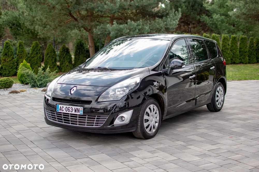Renault Grand Scenic - 9