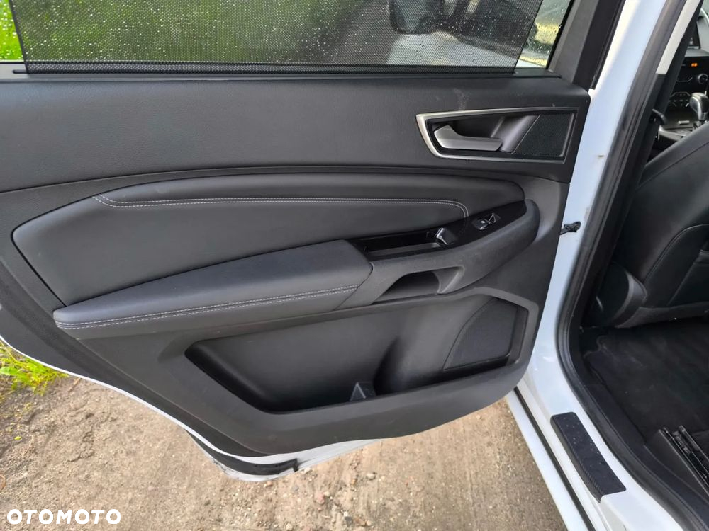Ford S-Max 2.0 TDCi Bi-Turbo Titanium PowerShift - 22