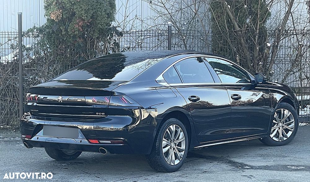 Peugeot 508 Plug-In Hybrid 225 e-EAT8 GT Pack - 12