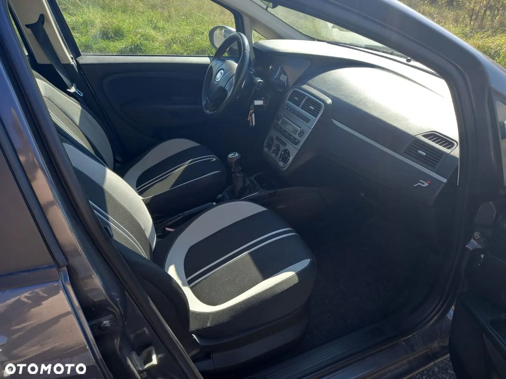 Fiat Punto 1.4 Easy S&S - 11