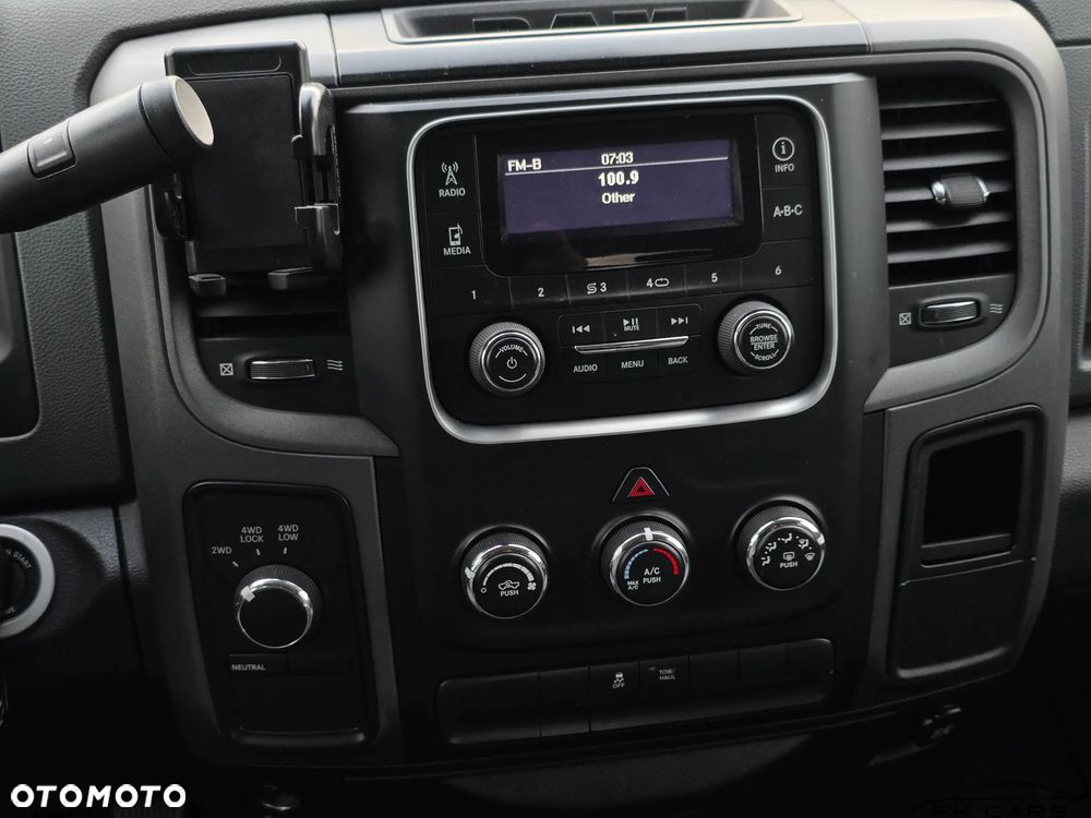 Dodge RAM 1500 5.7 4x4 - 26