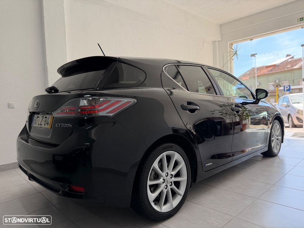 Lexus CT 200h 09 P.Dynamic - 6