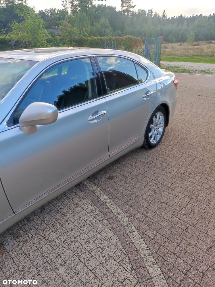 Lexus LS 460 Prestige - 2