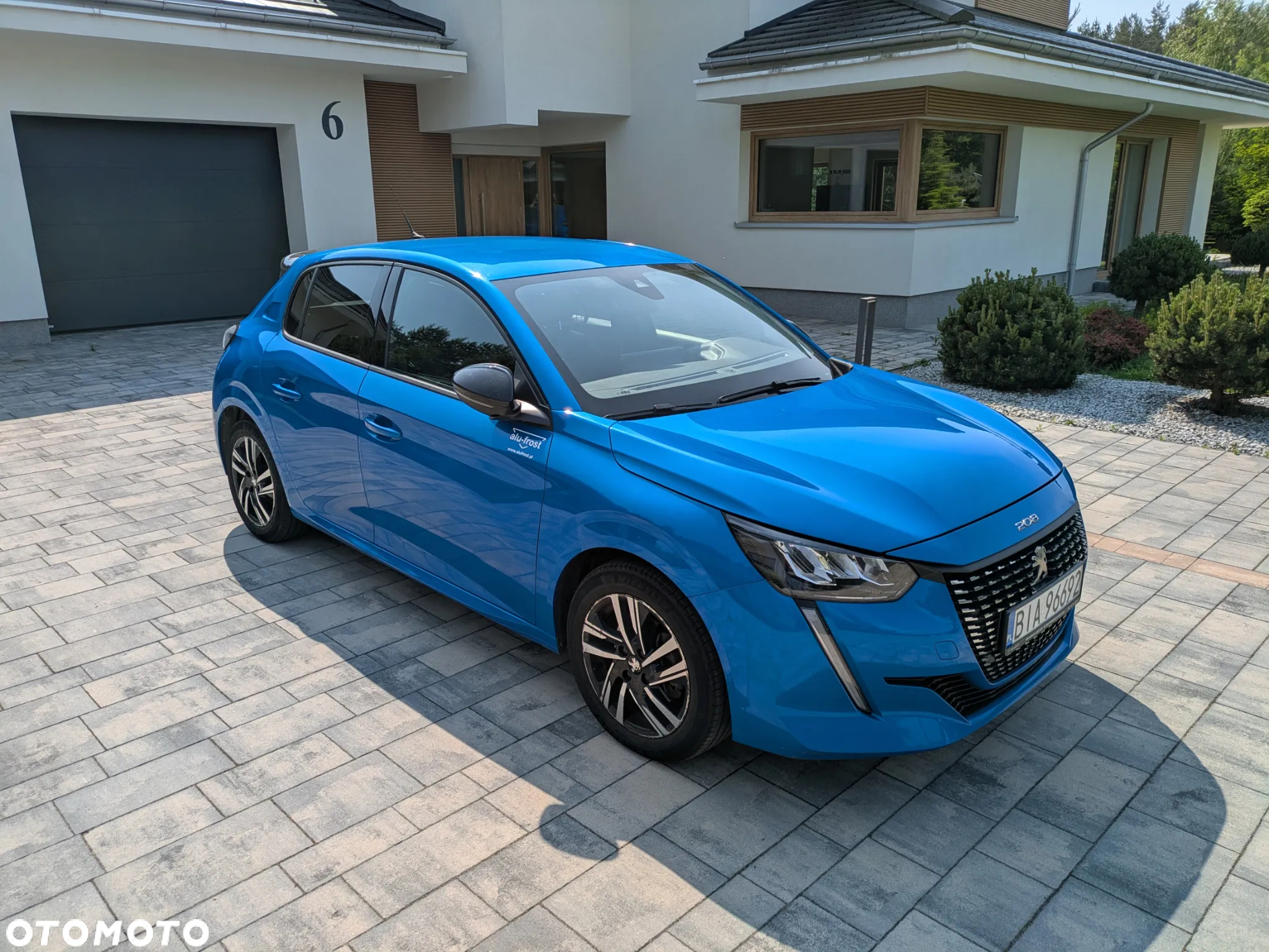 Peugeot 208 1.2 PureTech Allure Pack S&S EAT8 - 6
